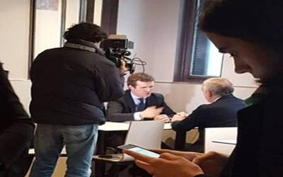 Altsasuko Koxka tabernan izan dira Casado, Inda eta Beltran