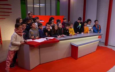 Goienako egoitza ezagutzera etorri dira Arizmendiko lehen hezkuntzako hirugarren mailako ikasleak