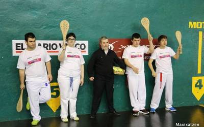 Euskal pilota egokituko kanporaketak jokatu dira Gurean