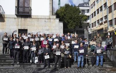 Pentsiodunen elkarretaratzeak ez du etenik