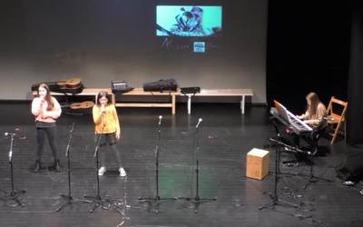 8 taldek hartu du parte Lazkao Txiki Musika Eskolaren Euskal Kantu Txapelketan