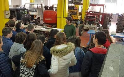 Elgoibarko industria eta Lanbide Heziketa zentroak barrutik ezagutu dituzte DBHko ikasleek