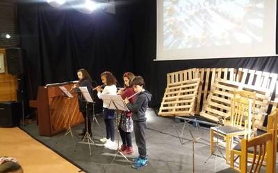 Danbolin musika eskolako ikasleek kontzertua eskaini dute kultur etxean