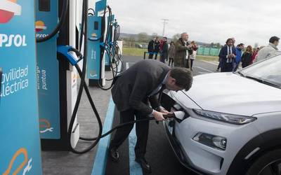Karga-gune elektriko bizkorra jarri dute Lopidanan