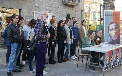 'Ez, we can´t' kanpaina martxan jarri dute, euskara udal-hauteskundeetan sartzeko