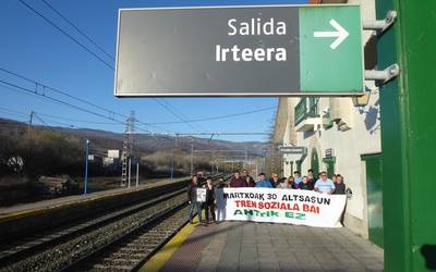Hautetsiek tren sozialaren alde egin dute