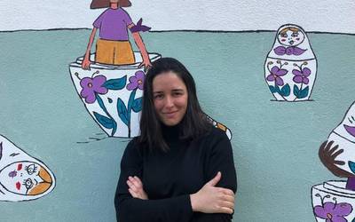Usue Egia: "Matriusken panpin itxurari nortasuna ematea bilatu nuen M8ko muraletan"