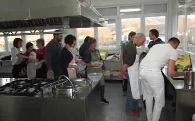 Okintza ekologikoari buruzko ikastaroa egin dute Elizondon