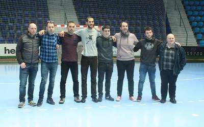 Anaitasunako finalerako prest dira zortzi bertsolariak