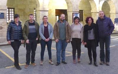Bergarako EH Bildu: "Herria gelditu egin dute lau urteotan"