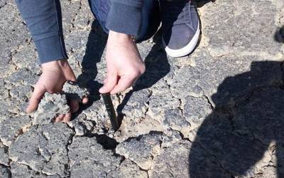 BI-3513 errepidearen egoera desegokia salatu du Orozkok, Euskal Herriko Itzulia bertatik igaroko dela-eta