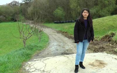 Desados  Frantseskua bidearen atzean egiteko  asmotan diren errepidearekin