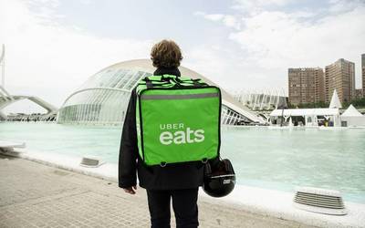 Uber Eats enpresaren etorrerak gaitzespena eragin du