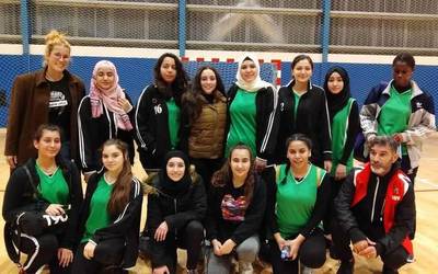 Bertso saio solidarioa Berrizen, Palestinako errefuxiatuen saskibaloi taldea udan Euskal Herrira etorri dadin