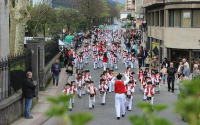 Hiru danborrada egongo dira asteburuan Aiaraldean, San Prudentzioren omenez