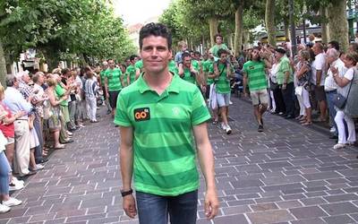 Mikel Orbañanosek kontratua berritu du Hondarribia Arraun Elkartearekin