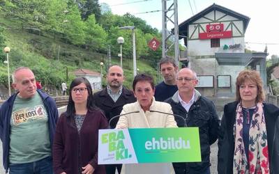 EH Bilduk aldiriko trenbide sarearen transferentzia  eskatu du
