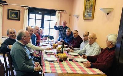 Puertollanoko heroiak Arrasaten elkartu dira aurten