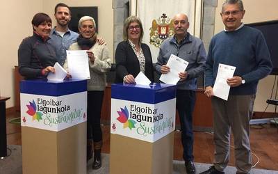 Eguneroko bizitzan eragina duten hainbat arloren inguruan iritzia emateko bileretan parte hartzeko deia