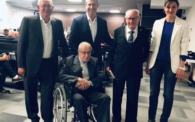 Jose Maria Ormaetxea eta Alfonso Gorroñogoitia omendu dituzte Arizmendiarrietaren Lagunak Elkartekoek