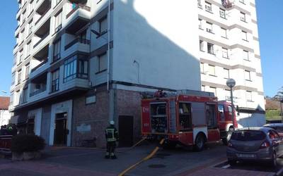Sute batek kalte material handiak eragin ditu Amurrioko etxebizitza batean