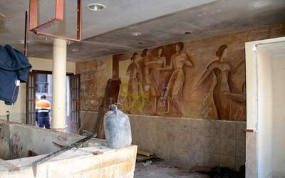 Bota dituzte etxeak (argazki galeria)
