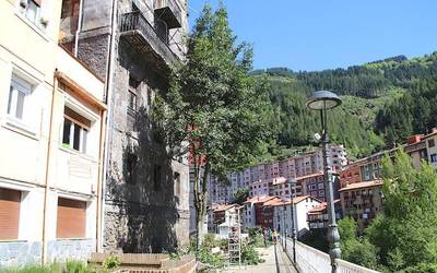 Lorategi berria, Iturburu pasealekurako