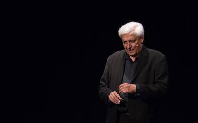 Ikuskizun "potentea", Anthony Blakek eskainitakoa