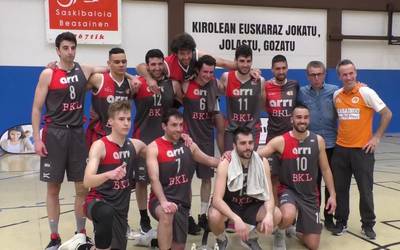 Arri BKL taldeak 87-58 irabazi zuen denboraldiko azken partida