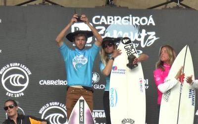 Pauline Ado eta Vicente Romero izan dira Cabreiroá Pro Zarautz, Basque Country presented by Oakley txapelketako irabazleak