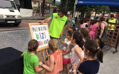 “Euskaraz bizi nahi dut” eguna, ostiralean Amurrion