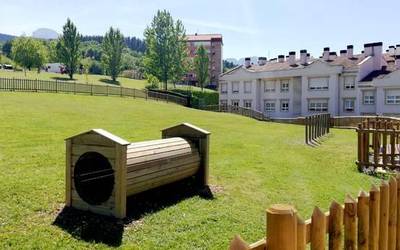 Txakurgune berria ireki dute Elorrion