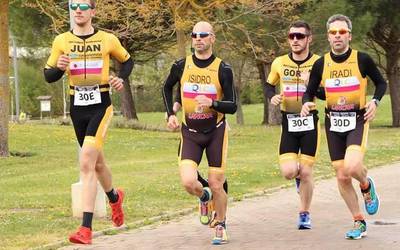 Chamorro eta Bergara Bianako podiumean
