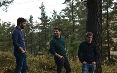 Muted eta Kohatu tarteko, Baterafest lagunarteko musika jaialdia egingo dute Plateruenean, gaur