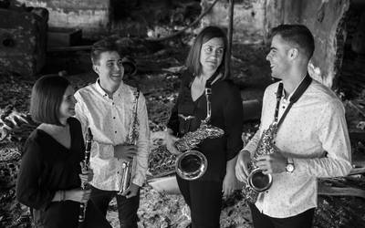 “Zaila da gurean kamera taldeak ikustea, are gutxiago guk egiten dugunaren modukoa, jazz edo swing doinuetakoa”