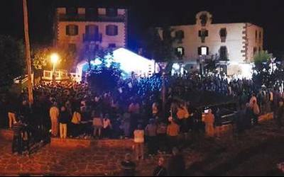 Ekainaren 21ean eginen den Arizkun Rock jaialdiari begira bideoa egin dute