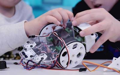 Robotika eta bideojokoen sorkuntza tailerrak eskainiko dituzte uztailean