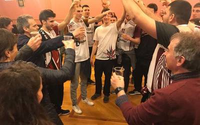 Merezitako garaipena ondo ospatuta geratu da Disdira ISB