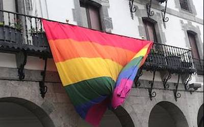 LGTBIfobiaren aurkako mozioa onartu du Azpeitiko Udalak