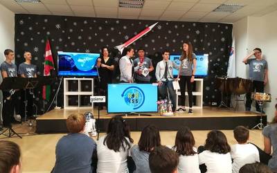 Aranzadi Ikastolako ikasleek zuzeneko konexioa egin dute Nick Hague astronautarekin