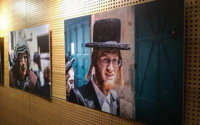 Inkestan galdera berria: 'Herrian jartzen dituzten erakusketetara joaten al zara?'