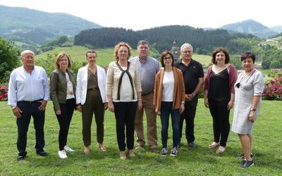 Agintaldiko lehen 100 egunetan hartuko dituen urratsen berri eman du EAJk