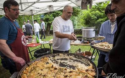Salgai daude Erromerixa Eguneko bazkaritarako txartelak