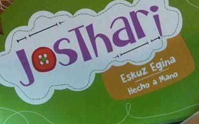 Irantzu Legarra Josthari proiektuko jostunak bisitatu gaitu gaurko Egun Eron