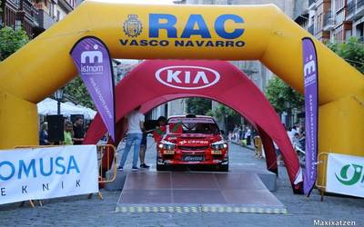 Rally giroa Plazaberriko auto erakustaldian