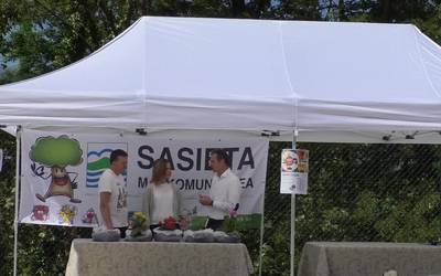 'Kalitatezko konposta zuri esker' kanpaina martxan