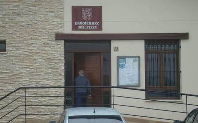 Udala Askogainen eskura pasa da