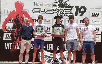 Ander Zubizarreta, bigarren Euskadi Extrem bizikleta proban