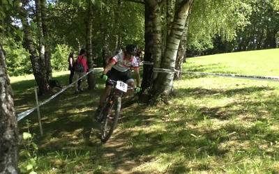 BTT zaleek galdu ezineko zita izan zuten larunbatean Oiangun, Bttlandia proban