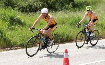 Triatletak Aritzalekun bildu ziren